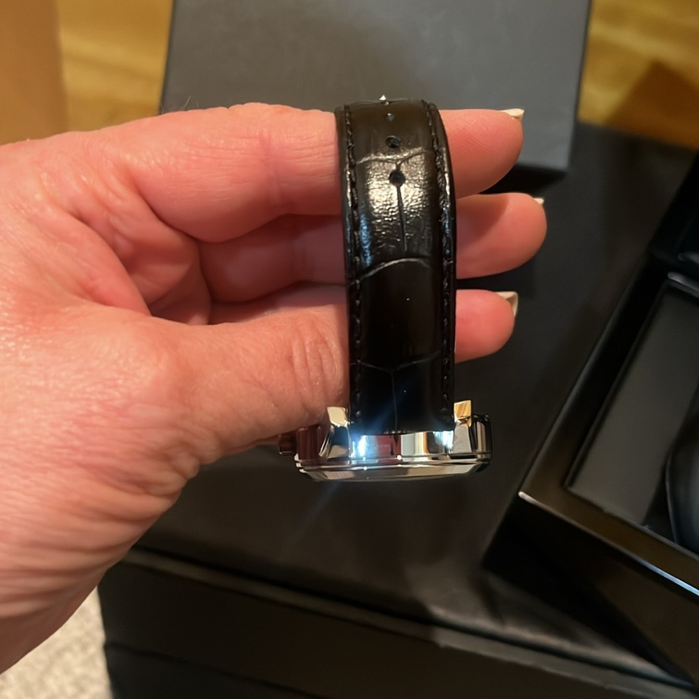 Guess Automatic Watch - Picture 9 of 15
